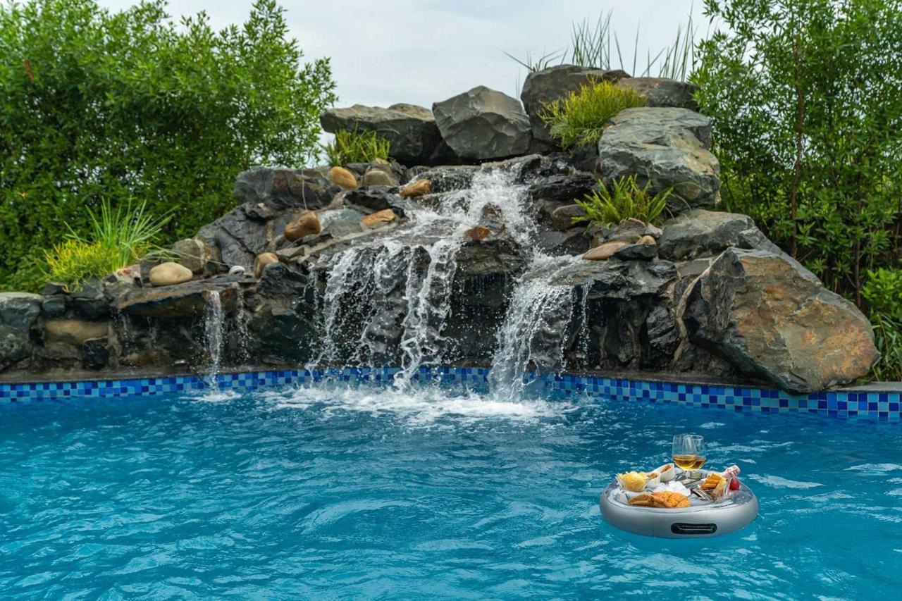Stayvista At Serenity Farms With Pool, Lawn, Bonfire & Bbq Sohna Екстер'єр фото