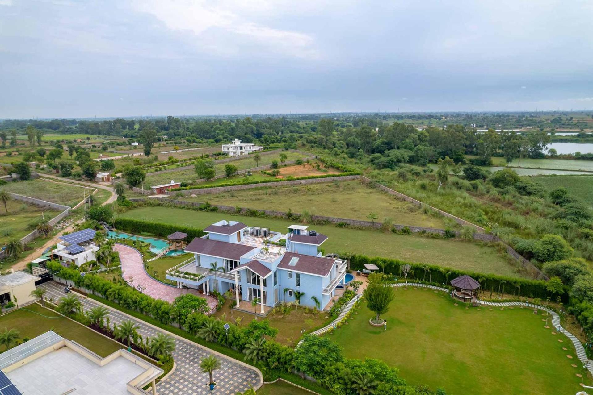 Stayvista At Serenity Farms With Pool, Lawn, Bonfire & Bbq Sohna Екстер'єр фото